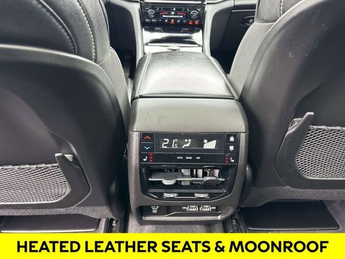 Used 2022 Jeep Grand Cherokee L Limited image 12