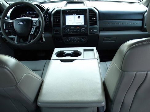 Used 2019 Ford F250 XL w/ Power Equipment Group image 14