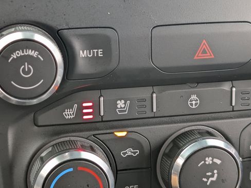 Used 2022 RAM 1500 Laramie w/ Sport Appearance Package image 29