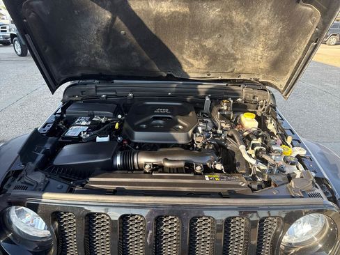 Used 2019 Jeep Wrangler Unlimited Sport S AWD/4WD image 17