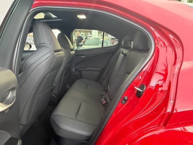 Used 2024 Lexus UX 250h F Sport FWD image 11