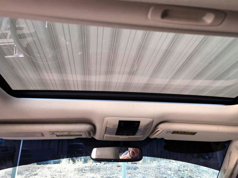 Used 2015 Lexus GX 460 w/ Premium Package image 24