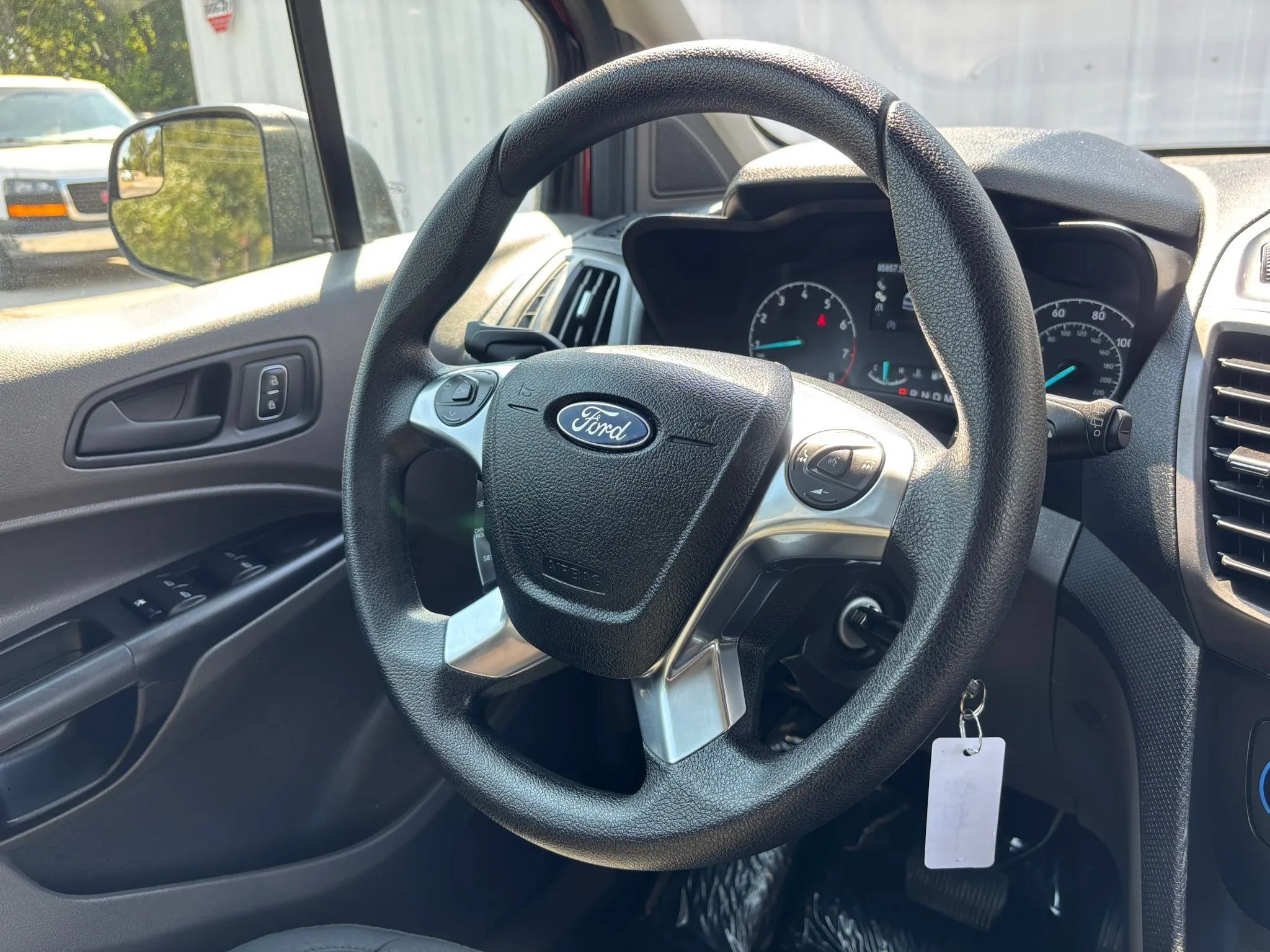 Used 2019 Ford Transit Connect XL FWD image 18