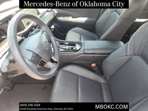 Used 2024 Toyota Crown Platinum AWD/4WD image 11