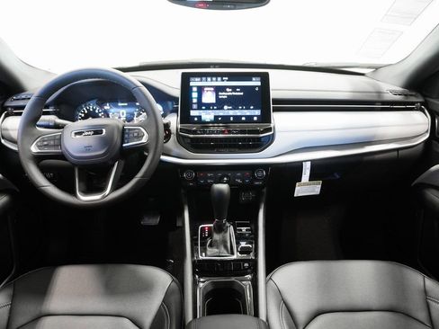 New 2026 Jeep Compass Limited image 13