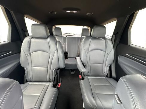 Used 2024 Buick Enclave Premium AWD/4WD image 14