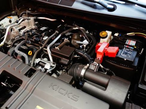 Certified 2025 Nissan Kicks SR AWD/4WD image 59