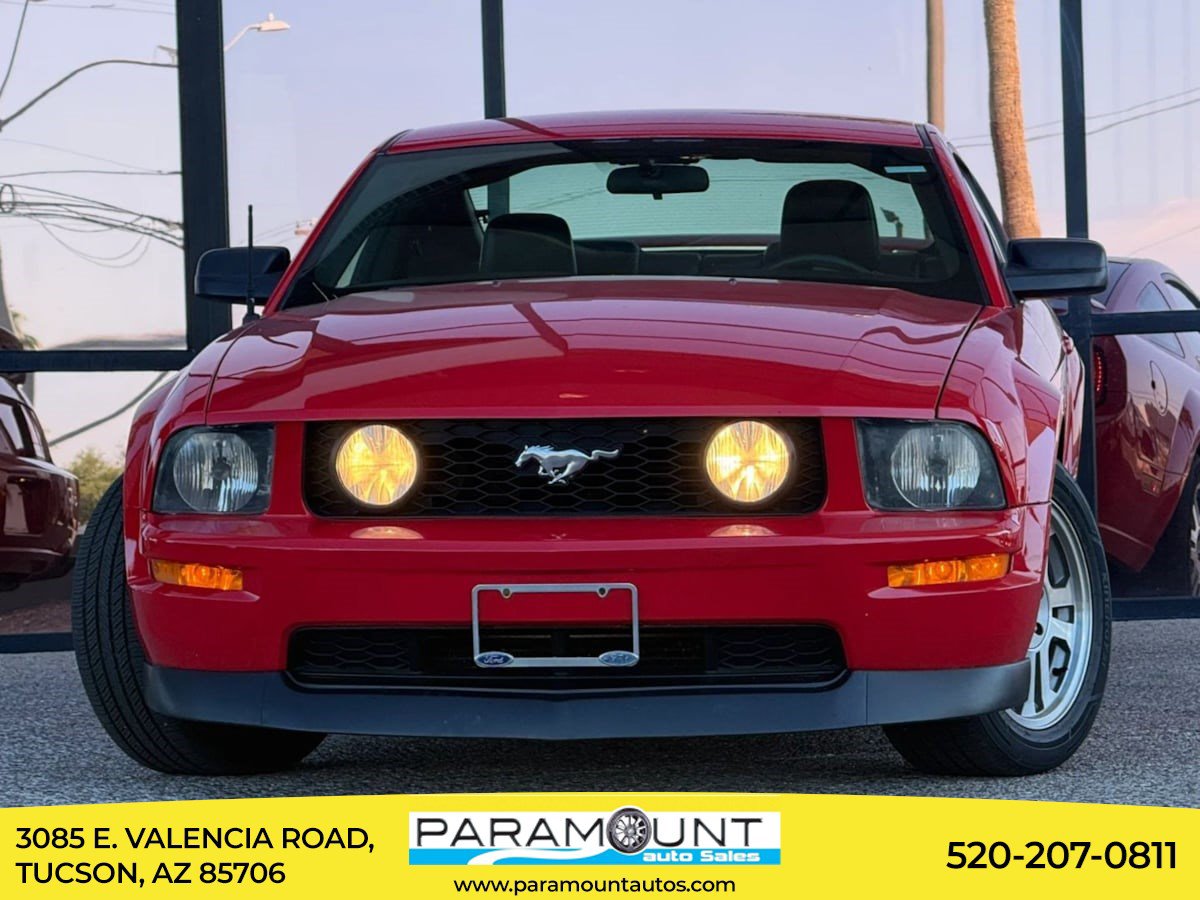 Used 2005 Ford Mustang GT Premium RWD image 1