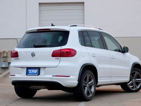 Used 2017 Volkswagen Tiguan Sport image 3
