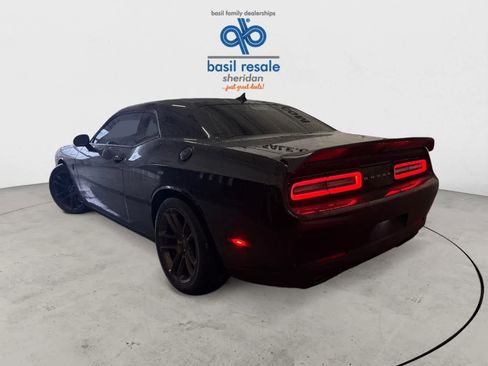 Used 2023 Dodge Challenger SRT Hellcat RWD image 9