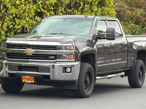 Used 2015 Chevrolet Silverado 3500 LTZ w/ Duramax Plus Package AWD/4WD image 8