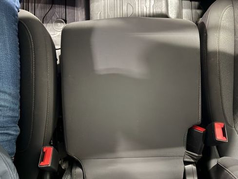 Used 2022 GMC Sierra 1500 SLE image 25