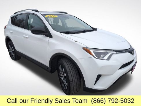 Used 2017 Toyota RAV4 LE w/ Carpet Mat Package image 7