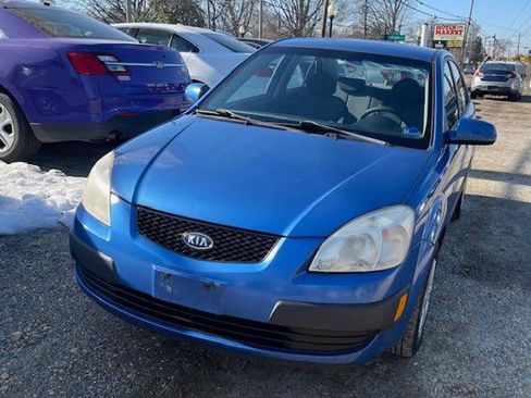 Used 2009 Kia Rio LX w/ PWR Pkg image 2