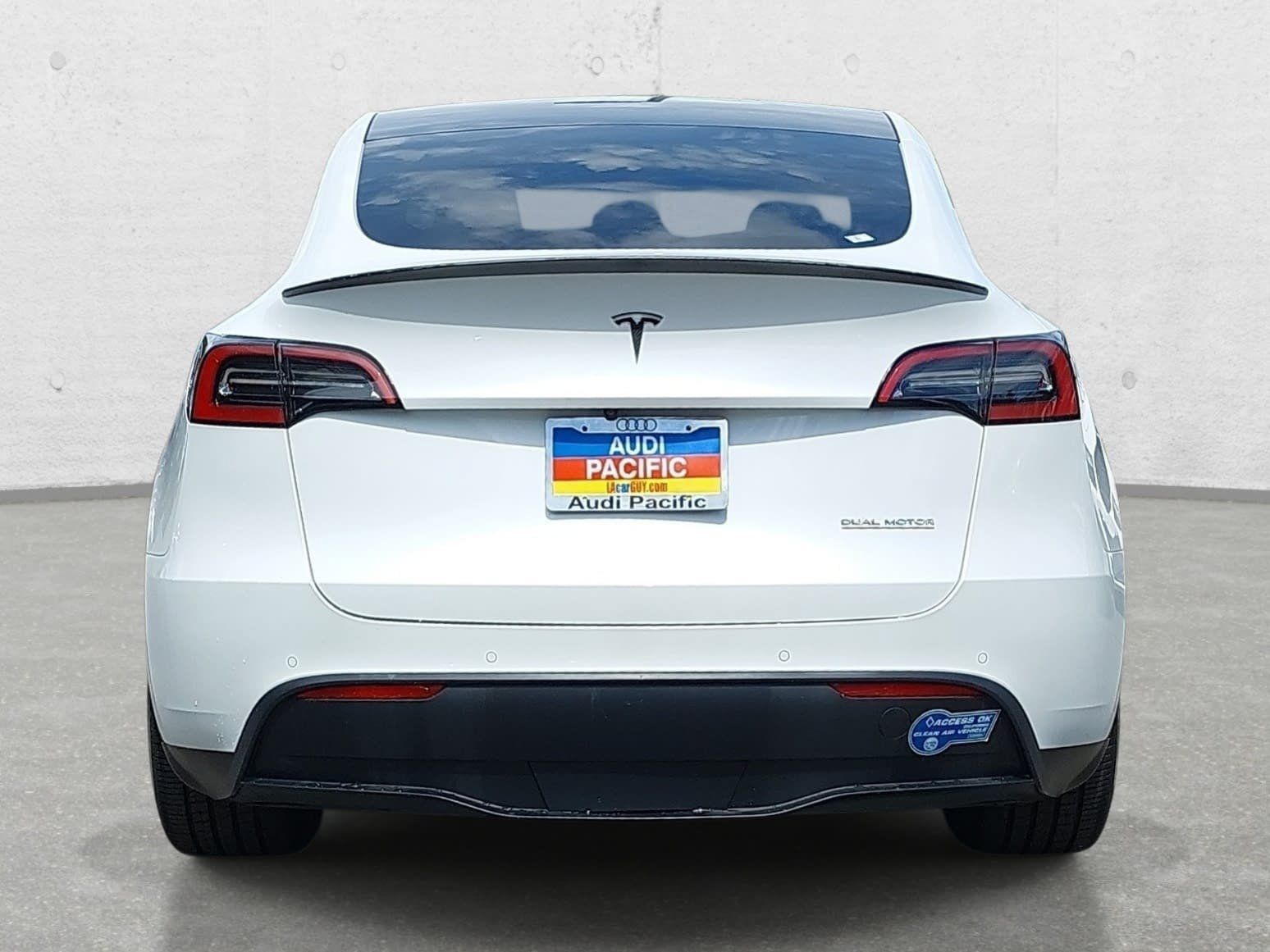 Used 2022 Tesla Model Y Performance AWD/4WD image 6