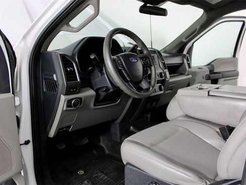 Used 2022 Ford F350 XL w/ Power Equipment Group image 18