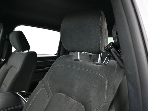 Used 2019 RAM 1500 Big Horn RWD image 16