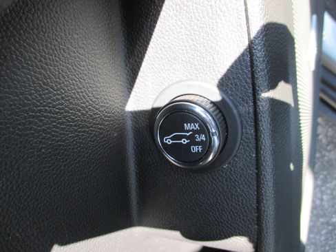 Used 2023 Chevrolet Traverse RS w/ LPO, Floor Liner Package AWD/4WD image 14