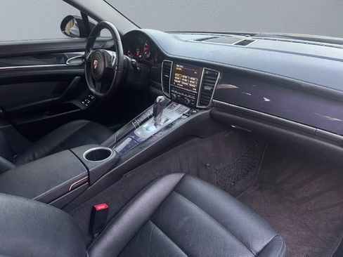 Used 2012 Porsche Panamera 2 image 14