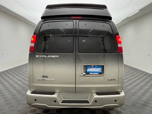 Used 2022 GMC Savana 2500 Extended w/ Enhanced Convenience Package RWD image 9
