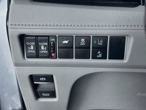 Used 2019 Honda Odyssey EX-L image 11