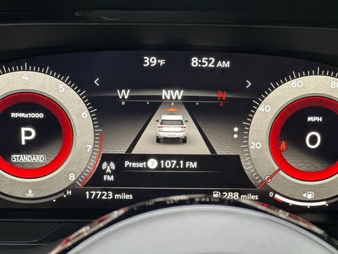 Used 2023 Nissan Pathfinder Platinum w/ Black Appearance Package image 28