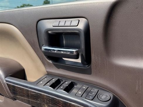 Used 2016 GMC Sierra 2500 Denali w/ Duramax Plus Package AWD/4WD image 15