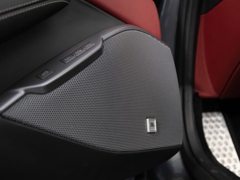 Certified 2019 Ferrari Portofino image 35