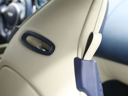 Used 2017 Aston Martin DB11 V12 image 81