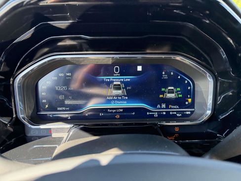 Used 2023 Chevrolet Silverado 1500 LT image 24