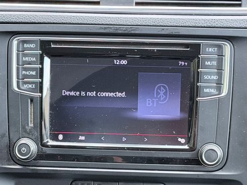 Used 2016 Volkswagen Jetta SE FWD image 33