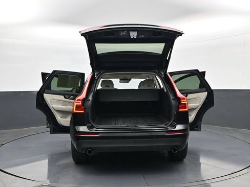 Used 2018 Volvo XC60 T5 Momentum w/ Convenience Package AWD/4WD image 33