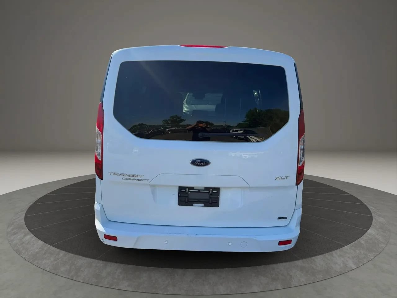 Used 2022 Ford Transit Connect XLT FWD image 6