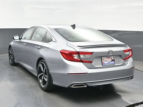 Used 2022 Honda Accord Sport image 4