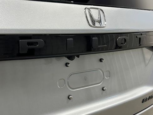 New 2026 Honda Pilot Black Edition image 7