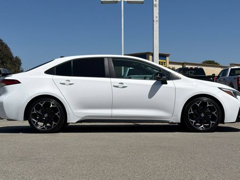Used 2025 Toyota Corolla FX w/ Convenience Package FWD image 3