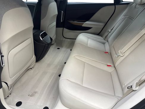 Used 2023 Lucid Air Touring AWD/4WD image 31