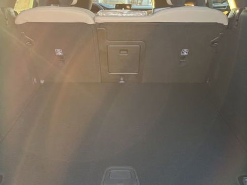 New 2026 Volvo XC60 B5 Core AWD/4WD image 17