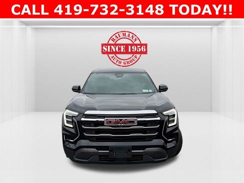 Used 2025 GMC Terrain Elevation image 2