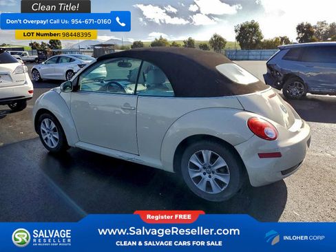 Used 2010 Volkswagen Beetle Convertible image 3