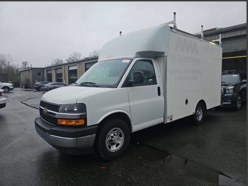 Used 2019 Chevrolet Express 3500 w/ Power Convenience Package image 1