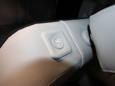 Used 2025 Kia Sorento SX AWD/4WD image 26