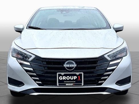 Certified 2025 Nissan Versa SV w/ Trunk Package FWD image 4