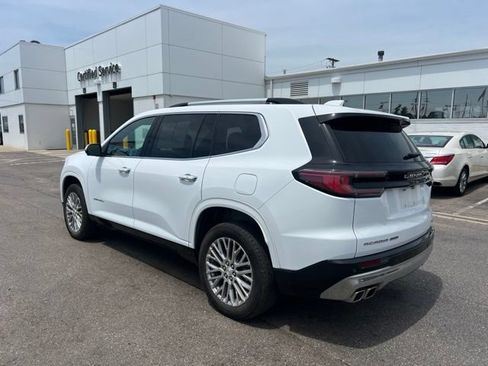 Used 2025 GMC Acadia Denali w/ LPO, Floor Liner Package AWD/4WD image 7