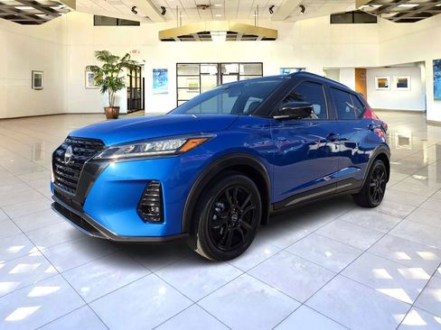 Certified 2023 Nissan Kicks SR w/ SR Premium Package FWD image 1