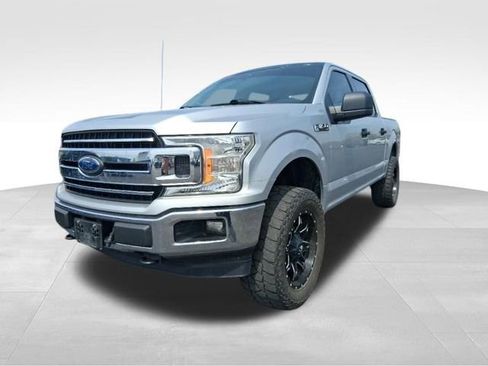 Used 2019 Ford F150 XLT w/ Trailer Tow Package AWD/4WD image 4