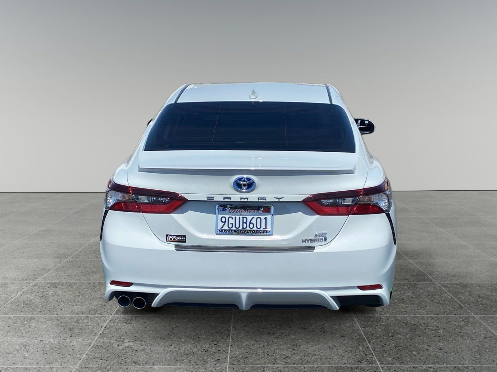 Used 2023 Toyota Camry SE w/ Audio Upgrade Package FWD image 4
