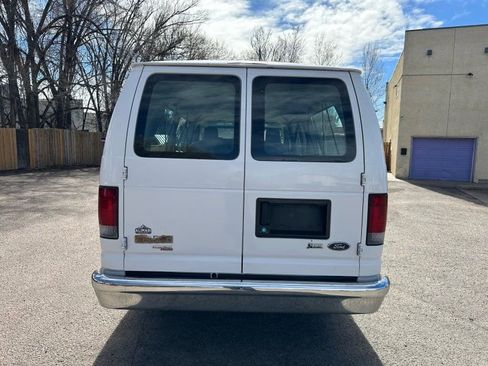 Used 2011 Ford E-350 and Econoline 350 XLT image 6