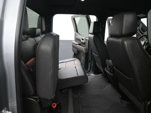 Used 2024 GMC Sierra 1500 AT4 w/ Technology Package image 2