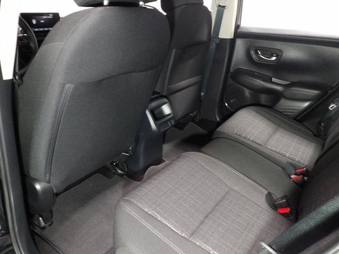 Used 2025 Honda HR-V LX image 12